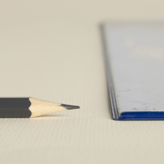 Podložka na stůl Exacompta modrá s transparentní kapsou
